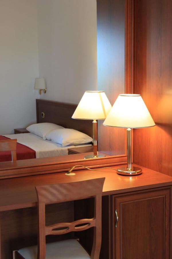 Borgo Cerasa Bed and Breakfast Βιέστε Εξωτερικό φωτογραφία