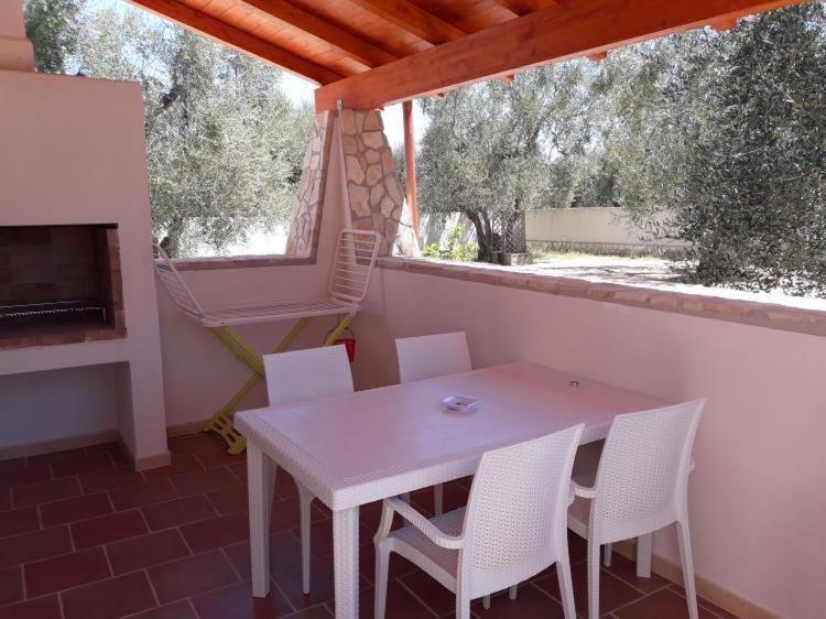 Borgo Cerasa Bed and Breakfast Βιέστε Εξωτερικό φωτογραφία