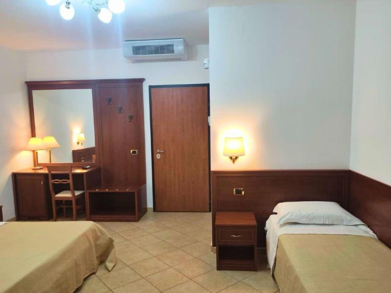 Borgo Cerasa Bed and Breakfast Βιέστε Εξωτερικό φωτογραφία