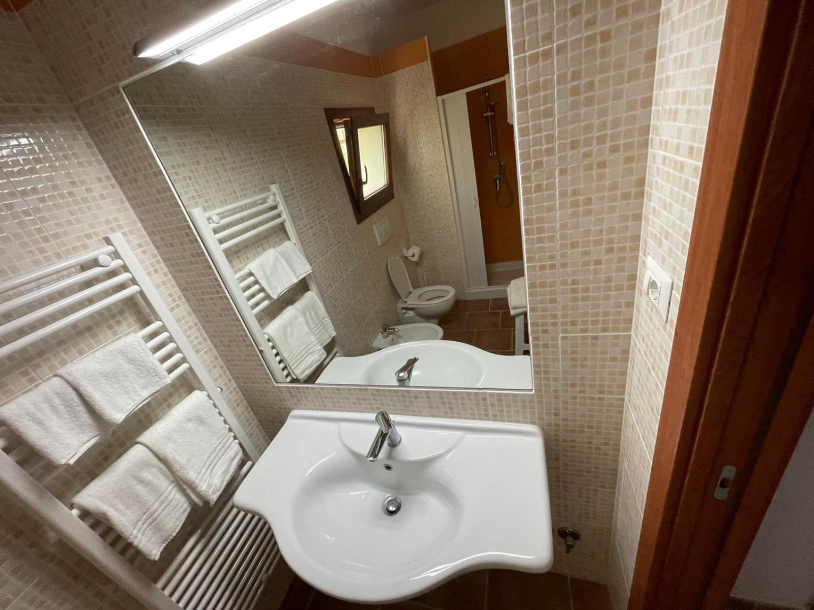 Borgo Cerasa Bed and Breakfast Βιέστε Εξωτερικό φωτογραφία